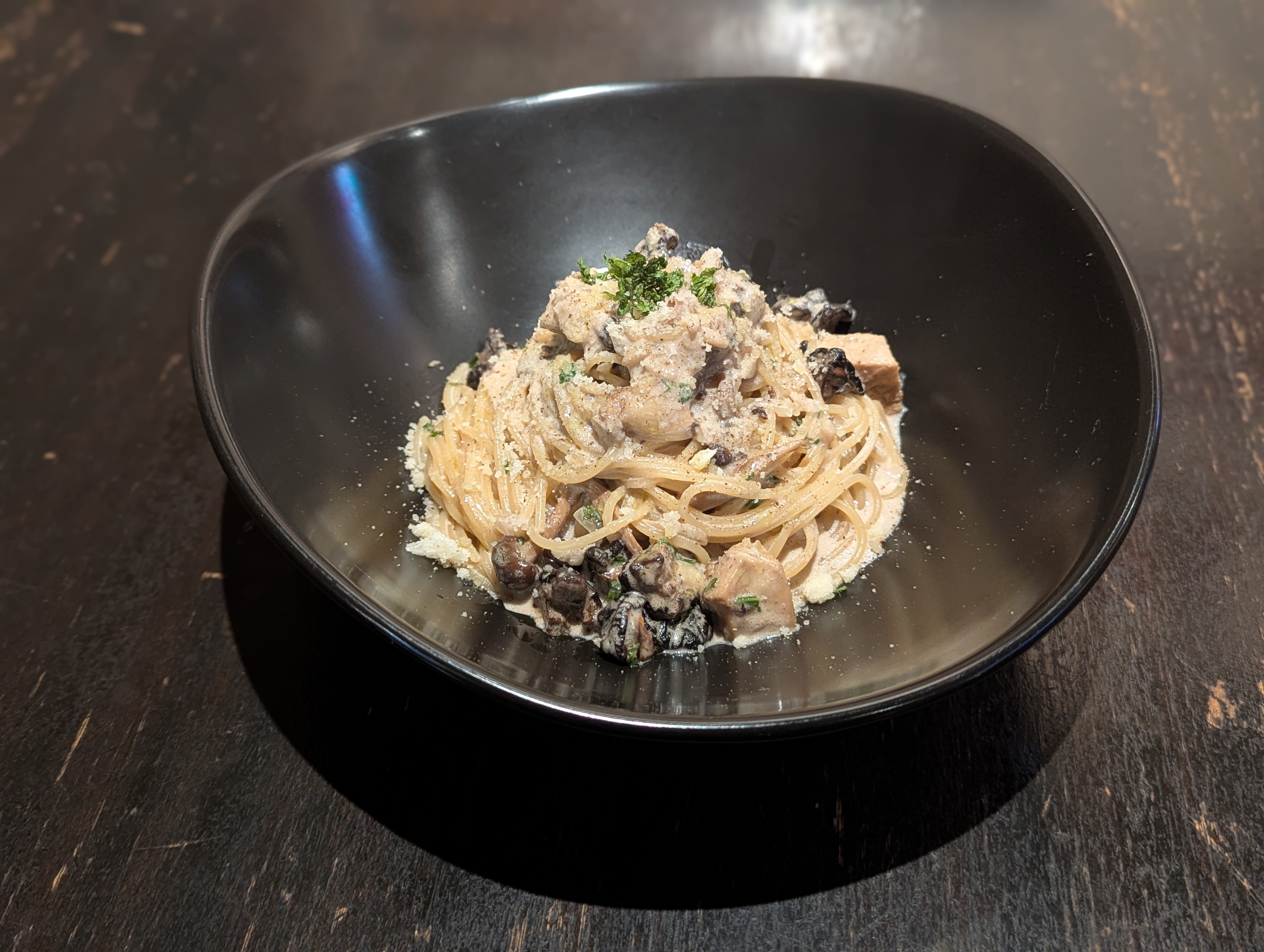 トリュフと鶏肉のクリームパスタ 完成写真